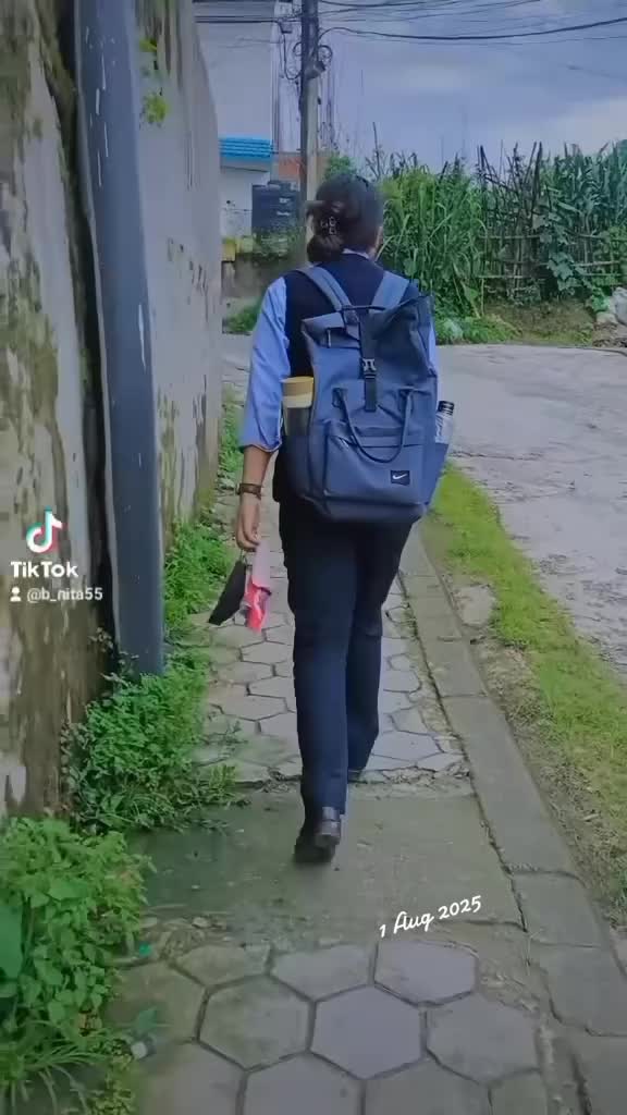 @मिहिरा 😘💎😊🕉️☯️🌺