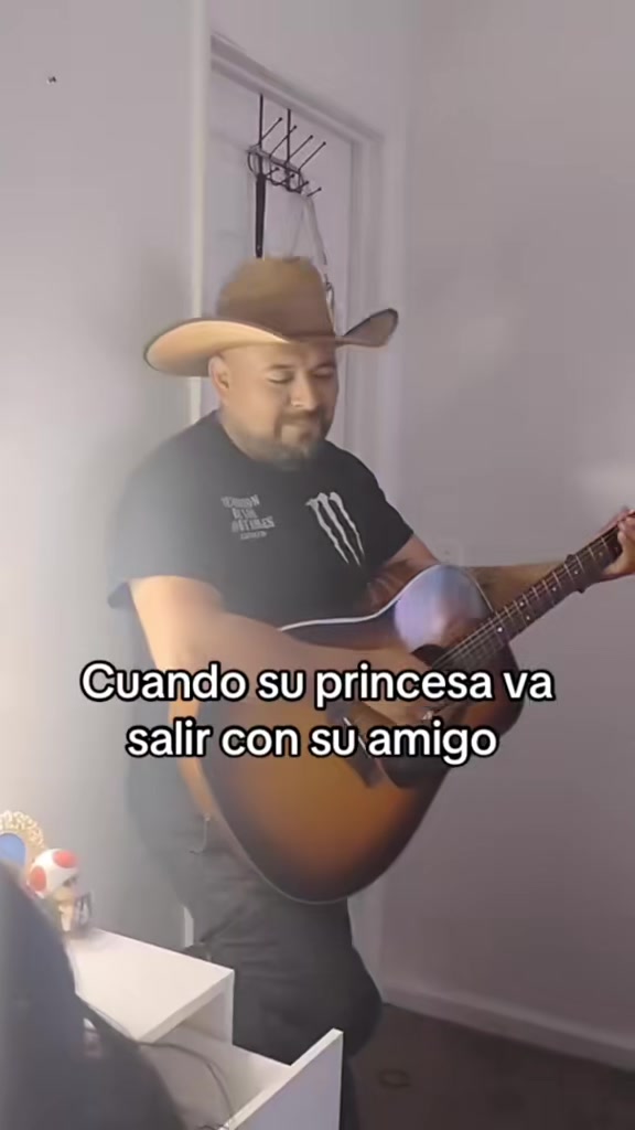 @𝒜𝓃𝒶𝒷𝑒𝓁 𝒢𝓊𝓏𝓂𝒶𝓃