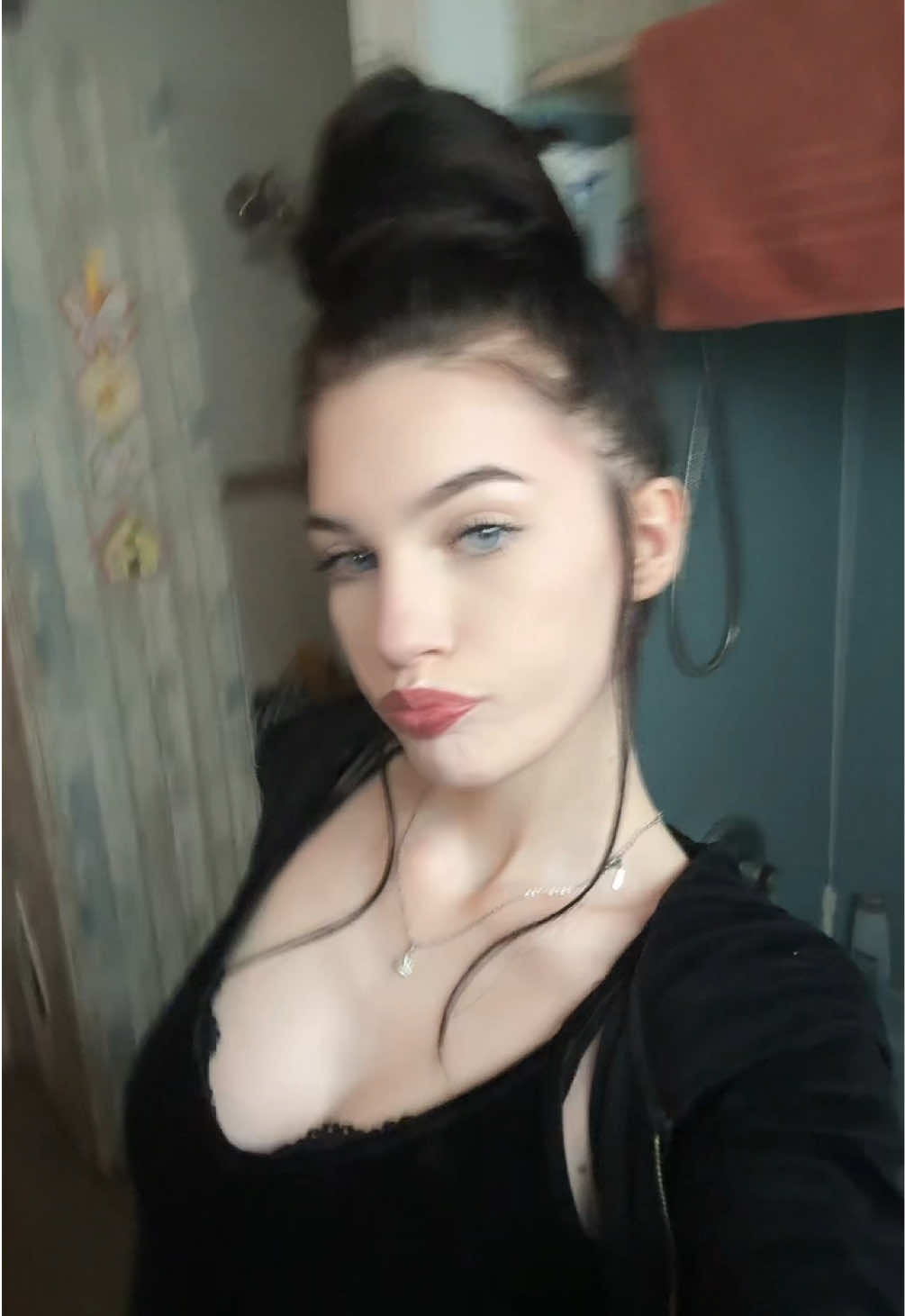 @🕷️