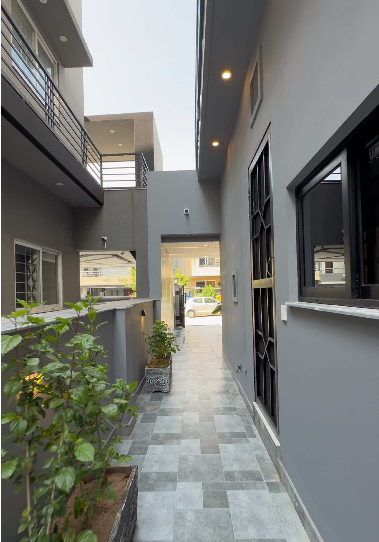 @TheHouseOfPropertyOfficial