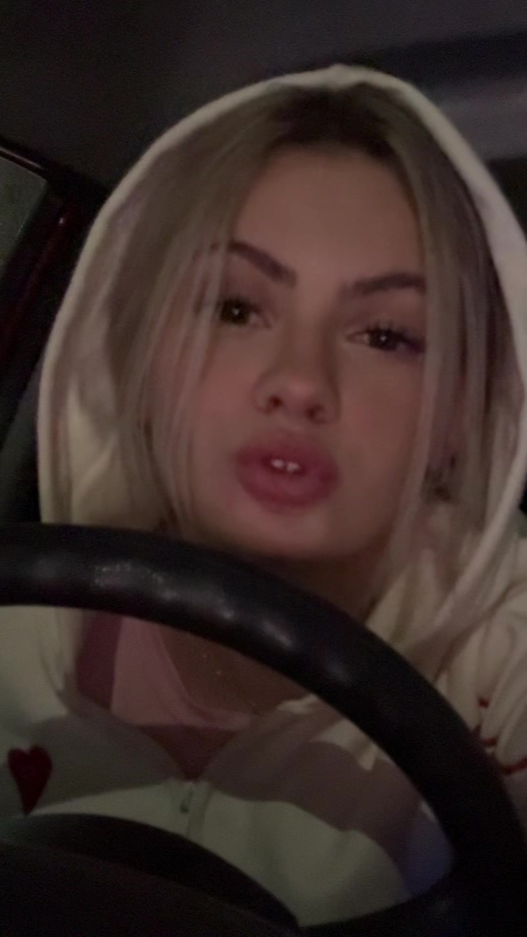 @foxykss