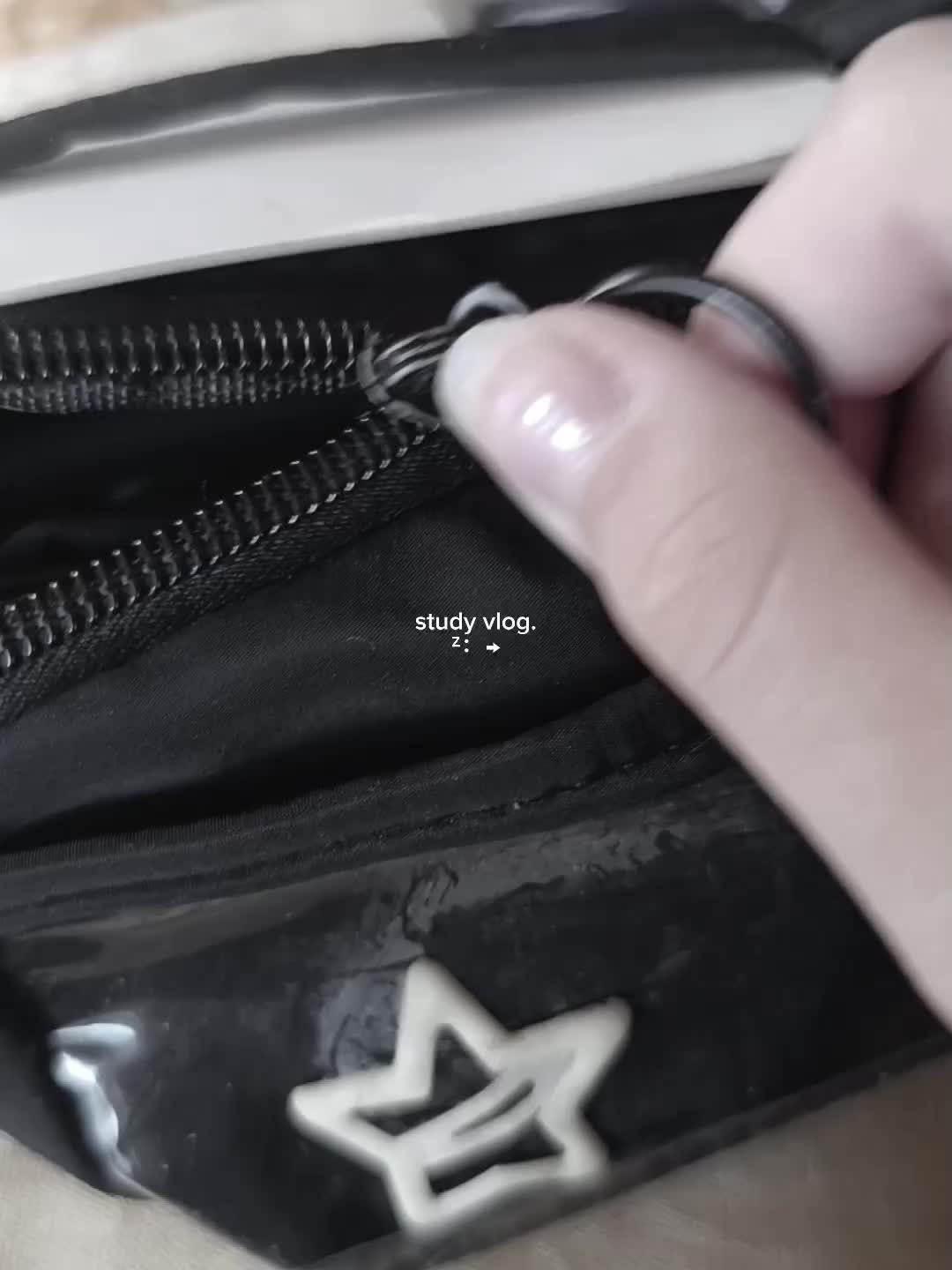 @𝑨𝒍𝒇𝒊𝒖𝒔𝒉𝒂'𝒔 𝒗𝒍𝒐𝒈𝒔