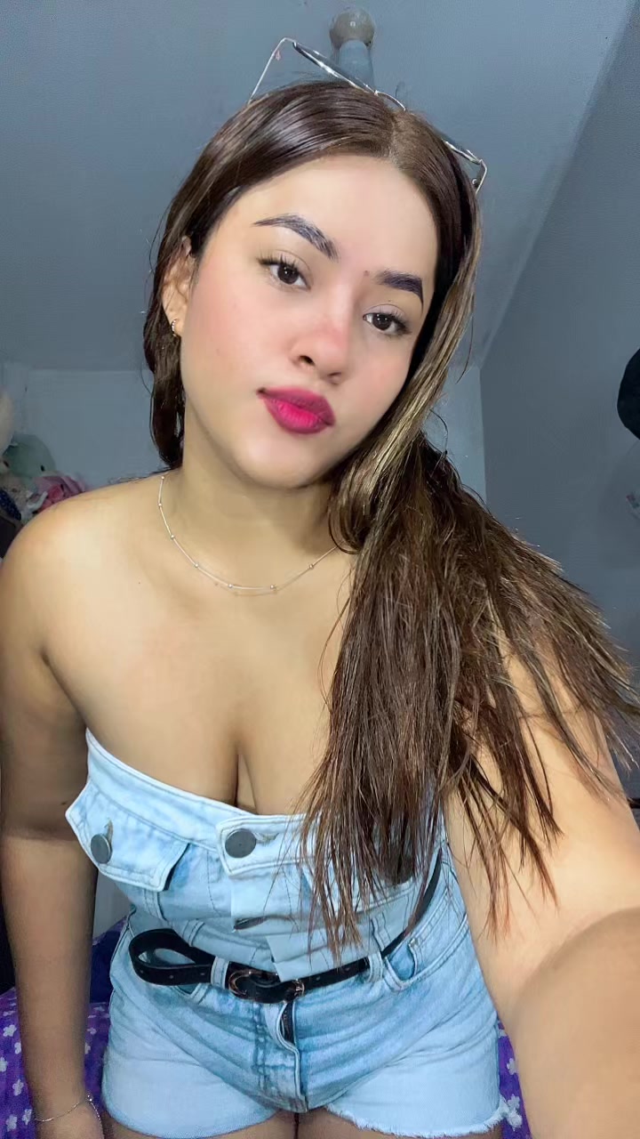 @🧚🏼🤎