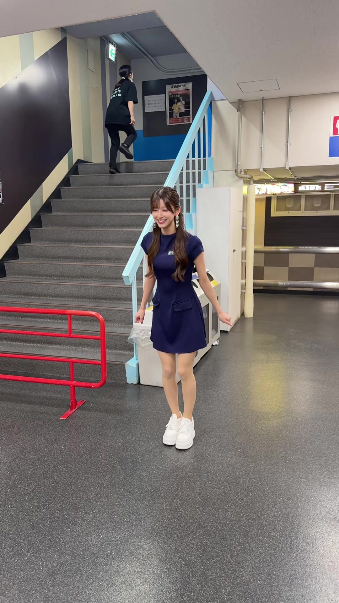 @U-NEXTラウンドガール