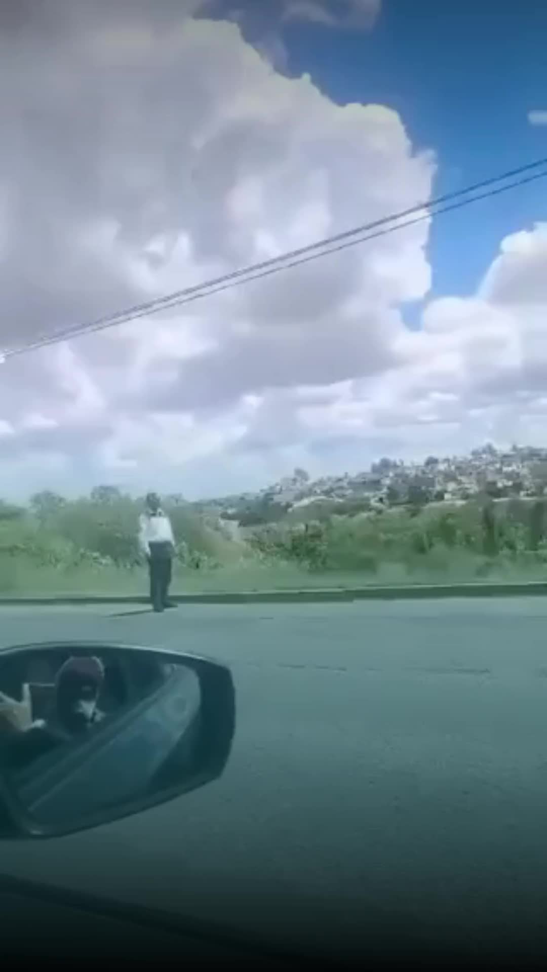 @Entre líneas