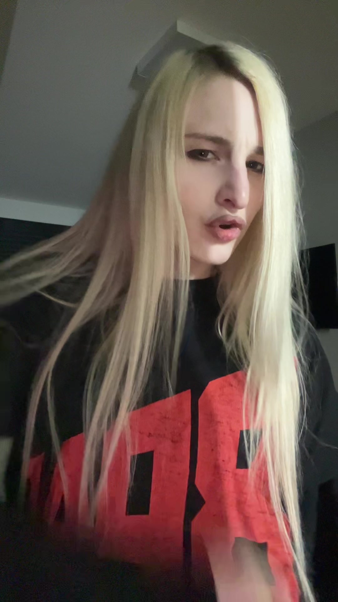 @kisswnnyc