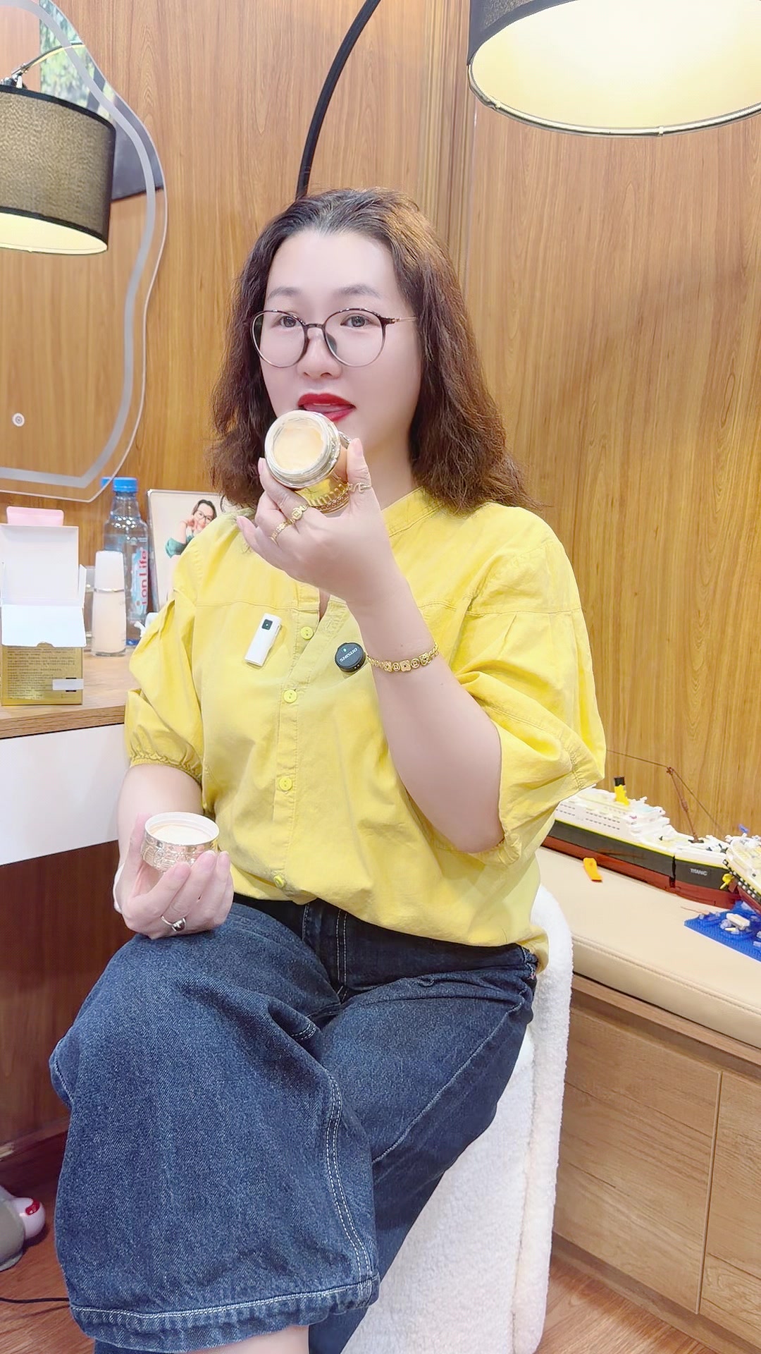 @Ổ Của Lộc1376
