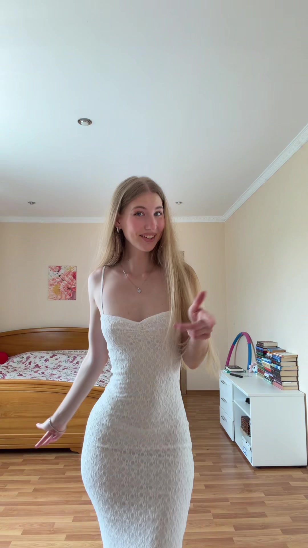 @Blondinka