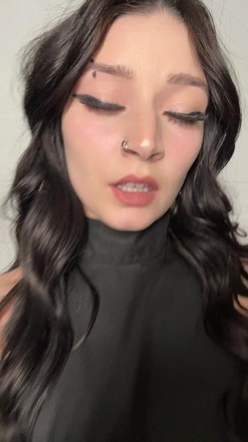 @queenbasskitten
