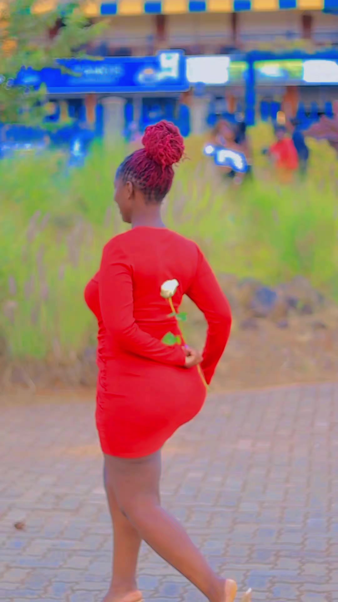 @Rosekwamboka