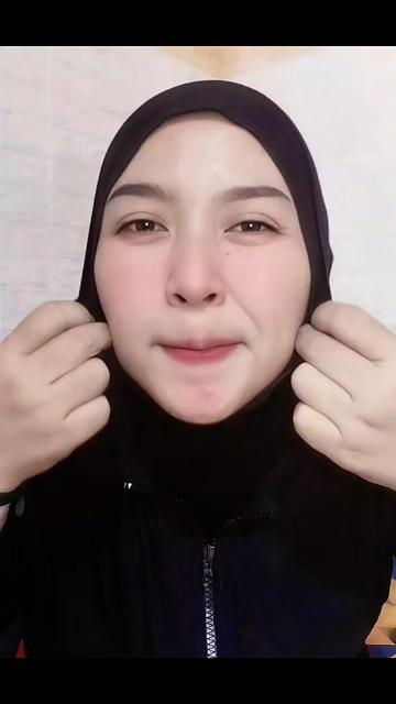 @Adeanie