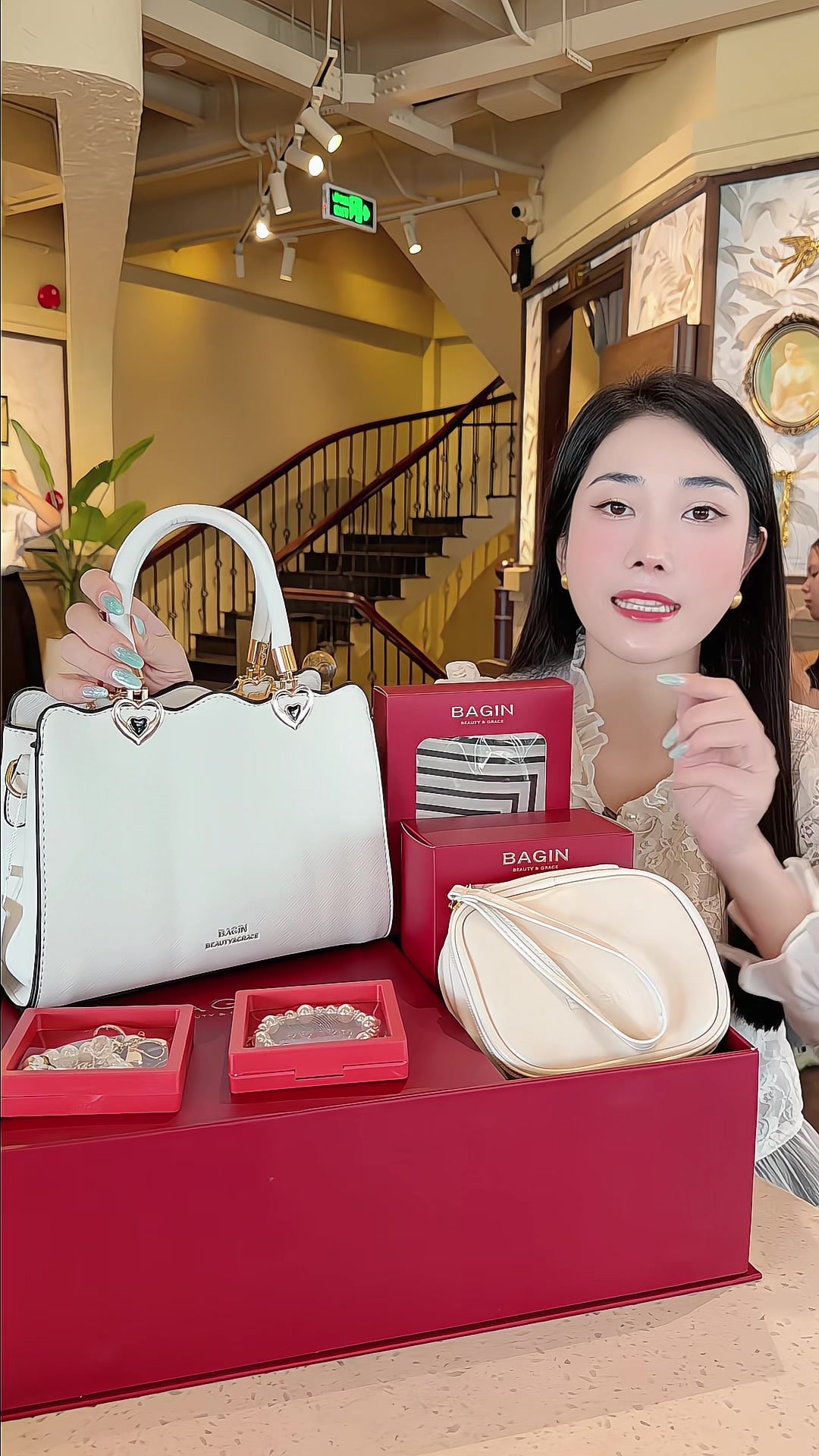 @MY TỶ TỶ