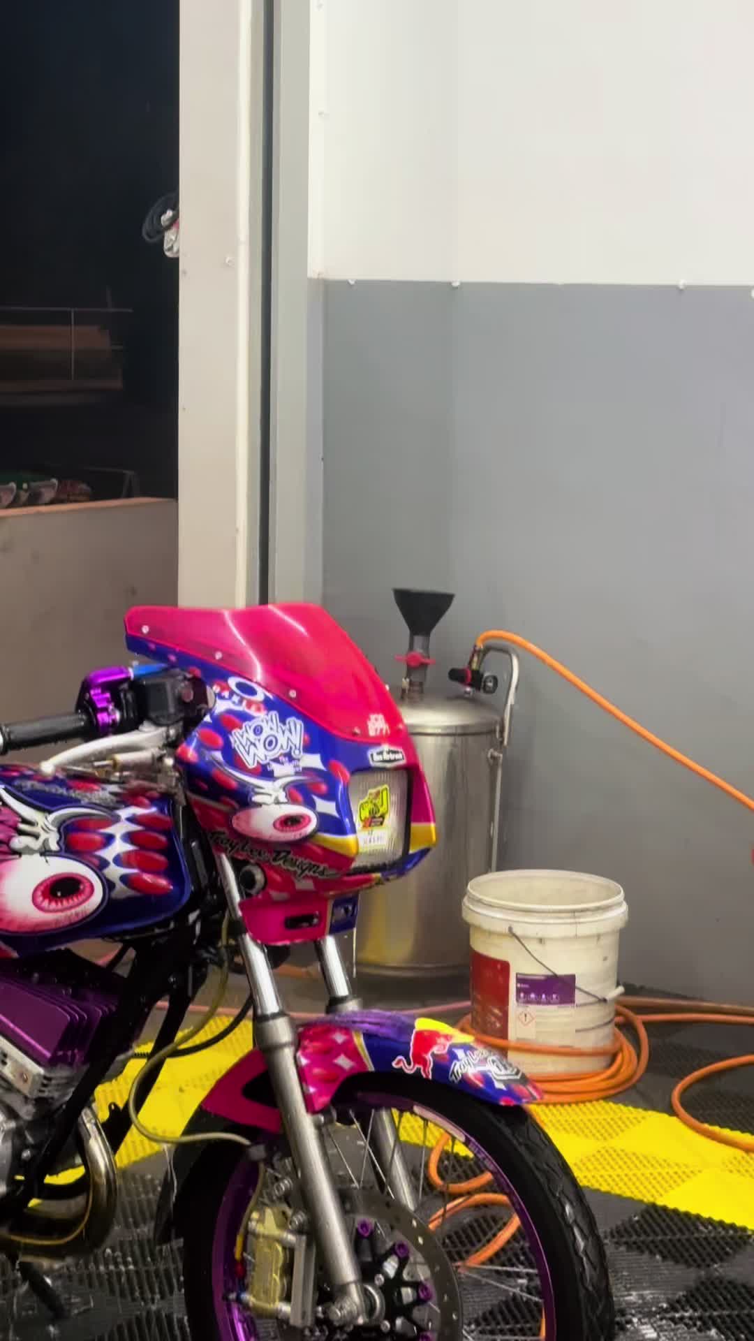 @dinbonggek