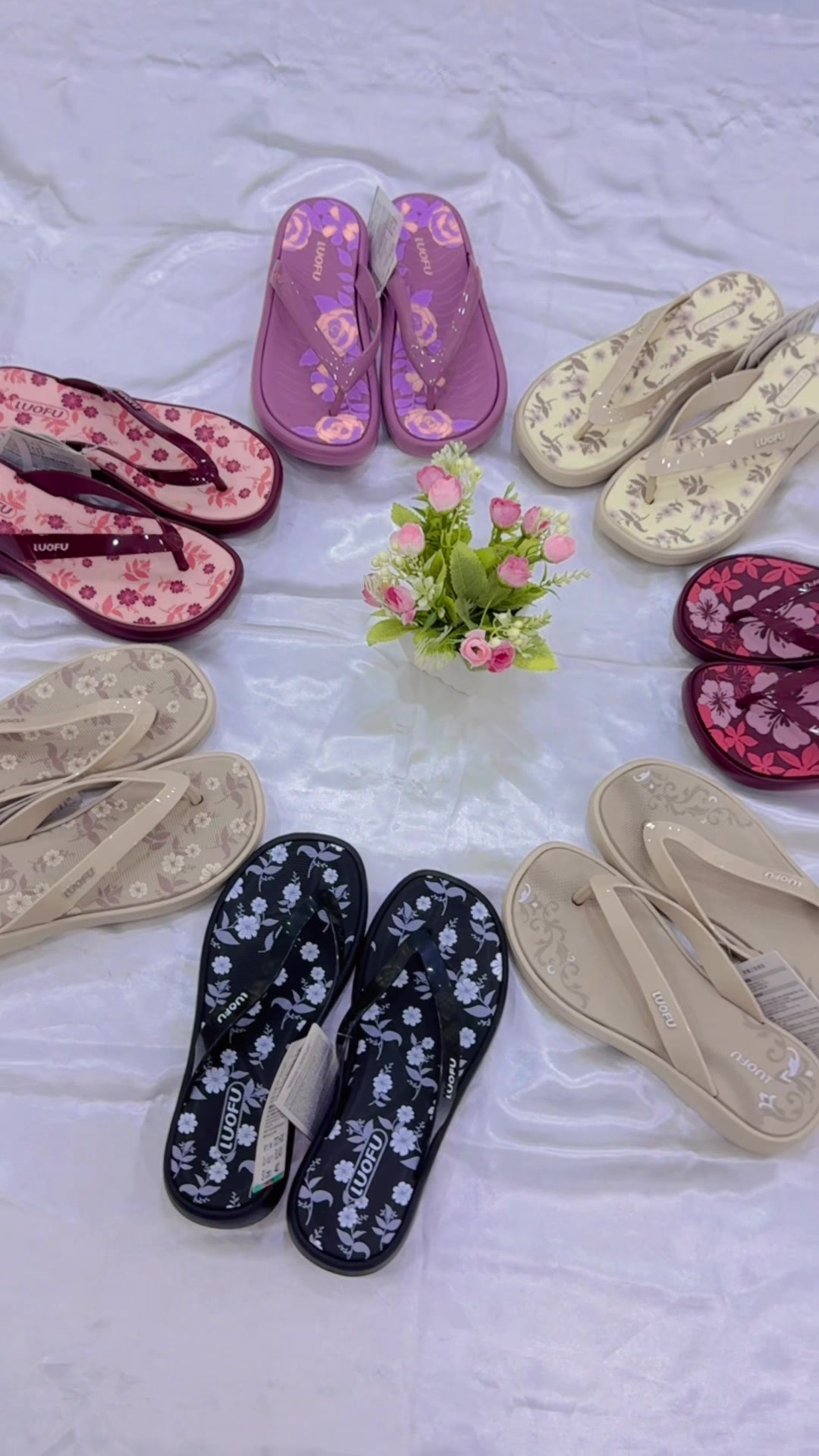 @Cherry Shoe Store