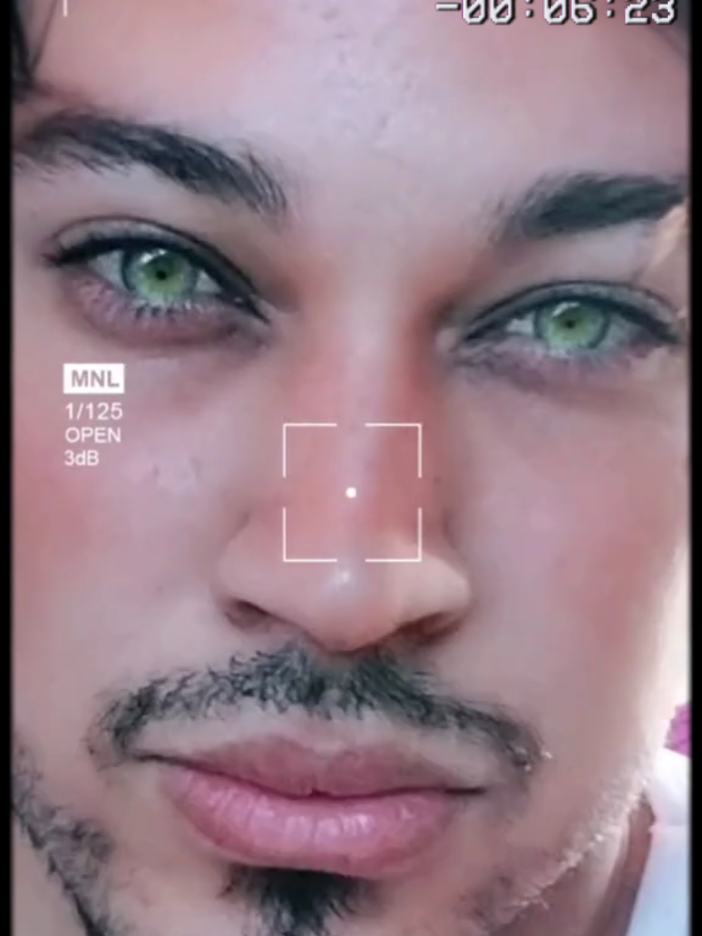 @𝕯𝖆𝖓𝖎𝖊𝖑 🫅🏻