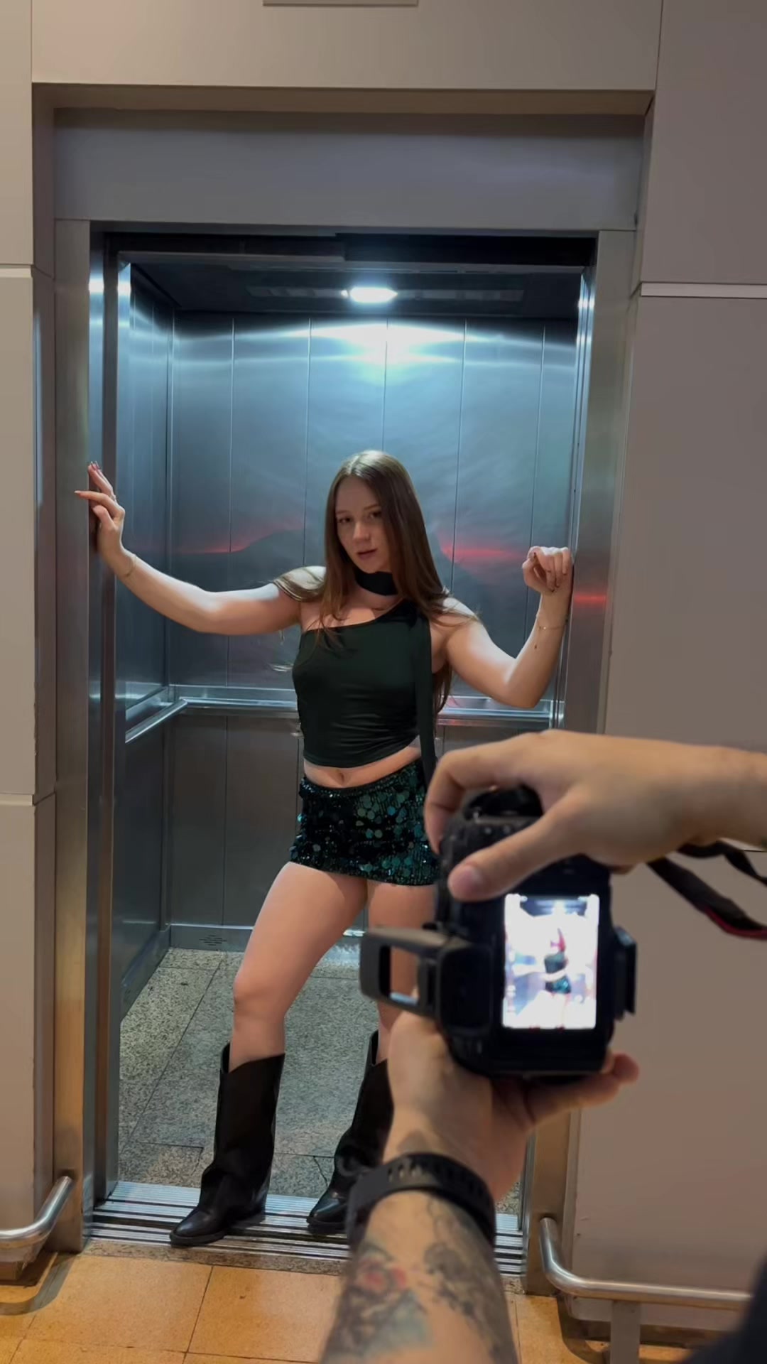 @Tayná