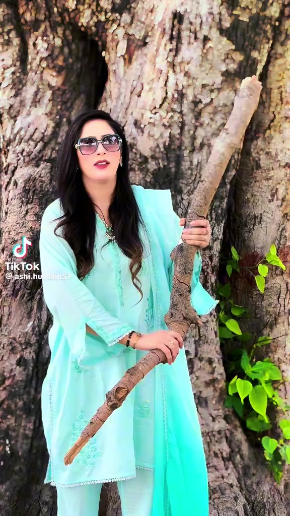 @یہ تیری دیوانگی