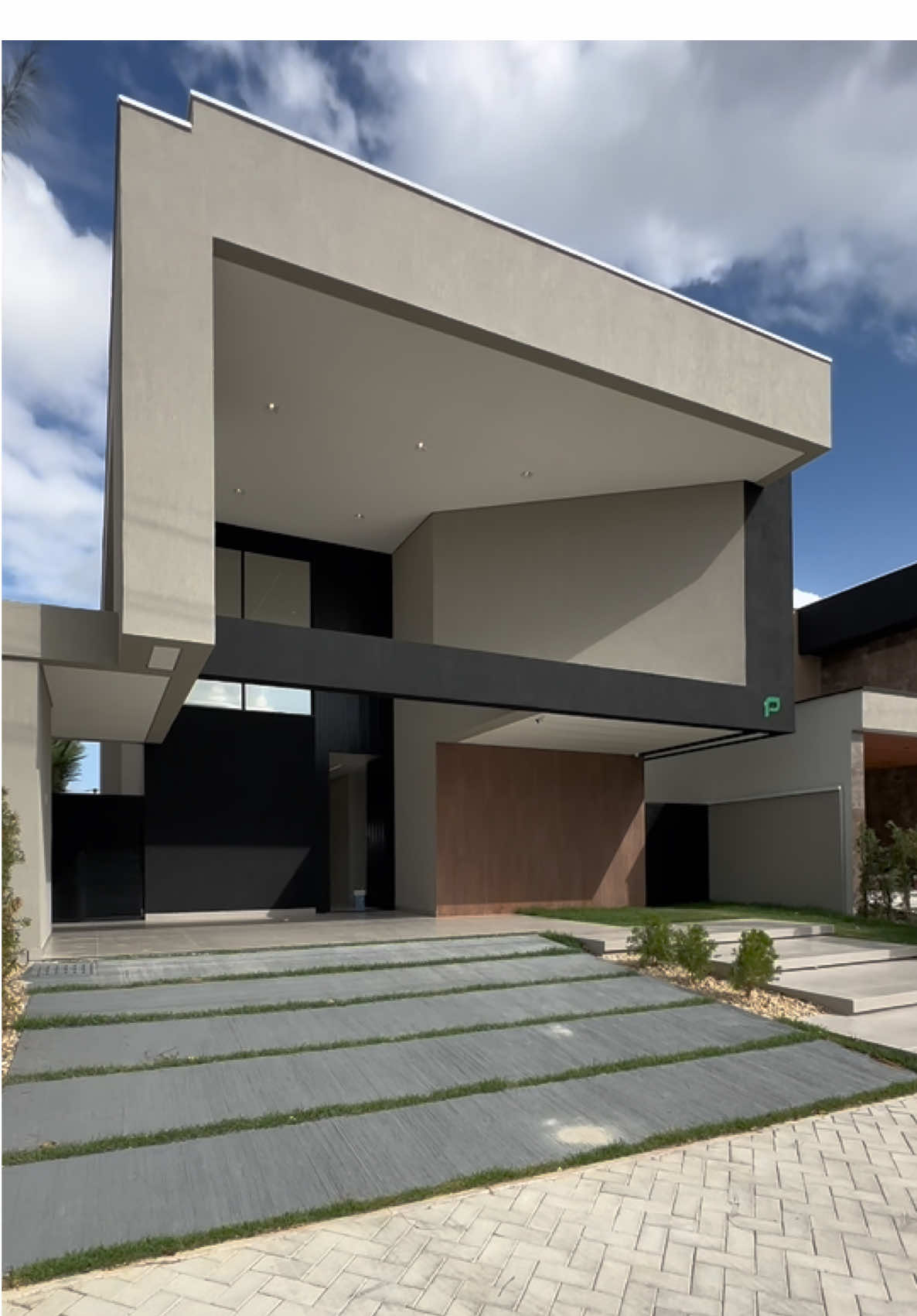 @Sanderson Falcão