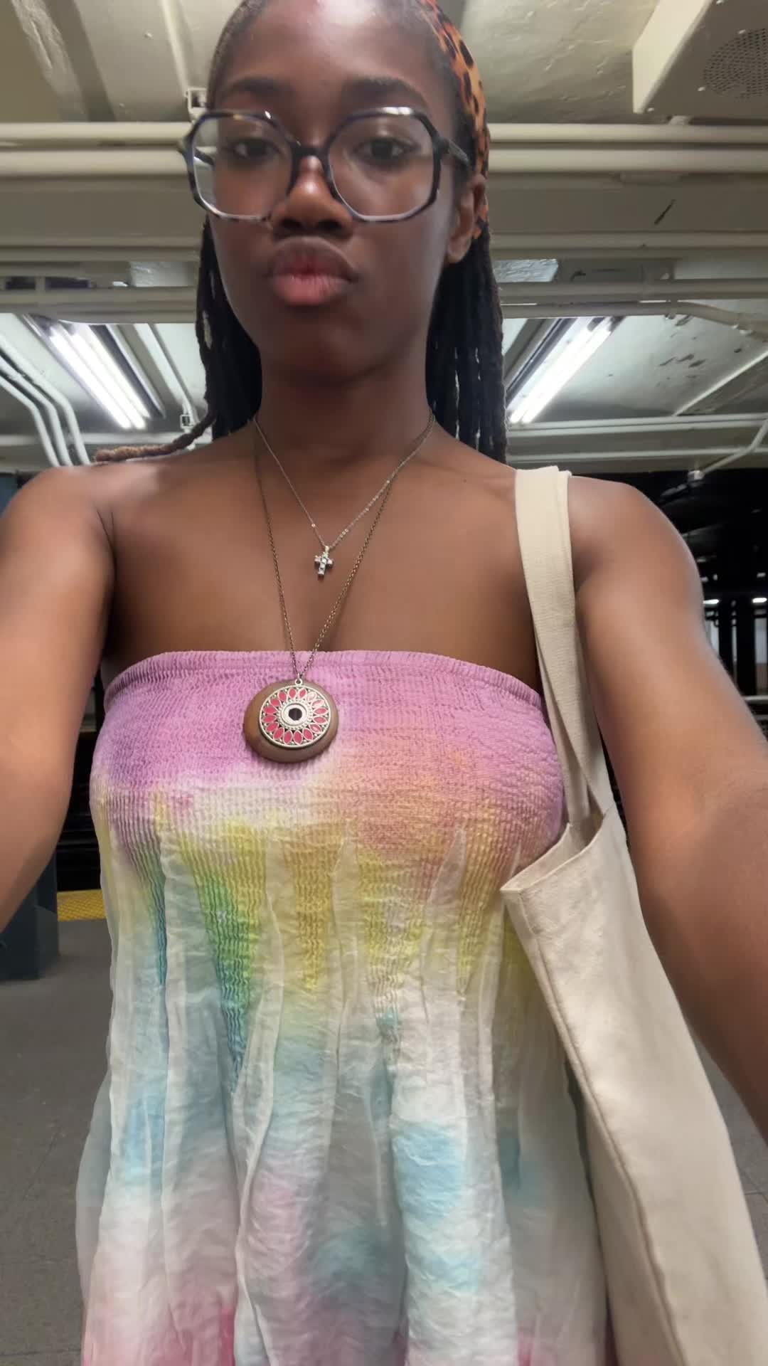 @Nat✌🏾