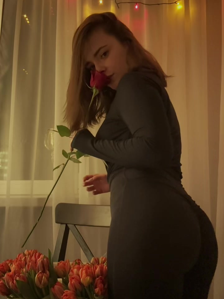 @VIKYS_Ha🍑