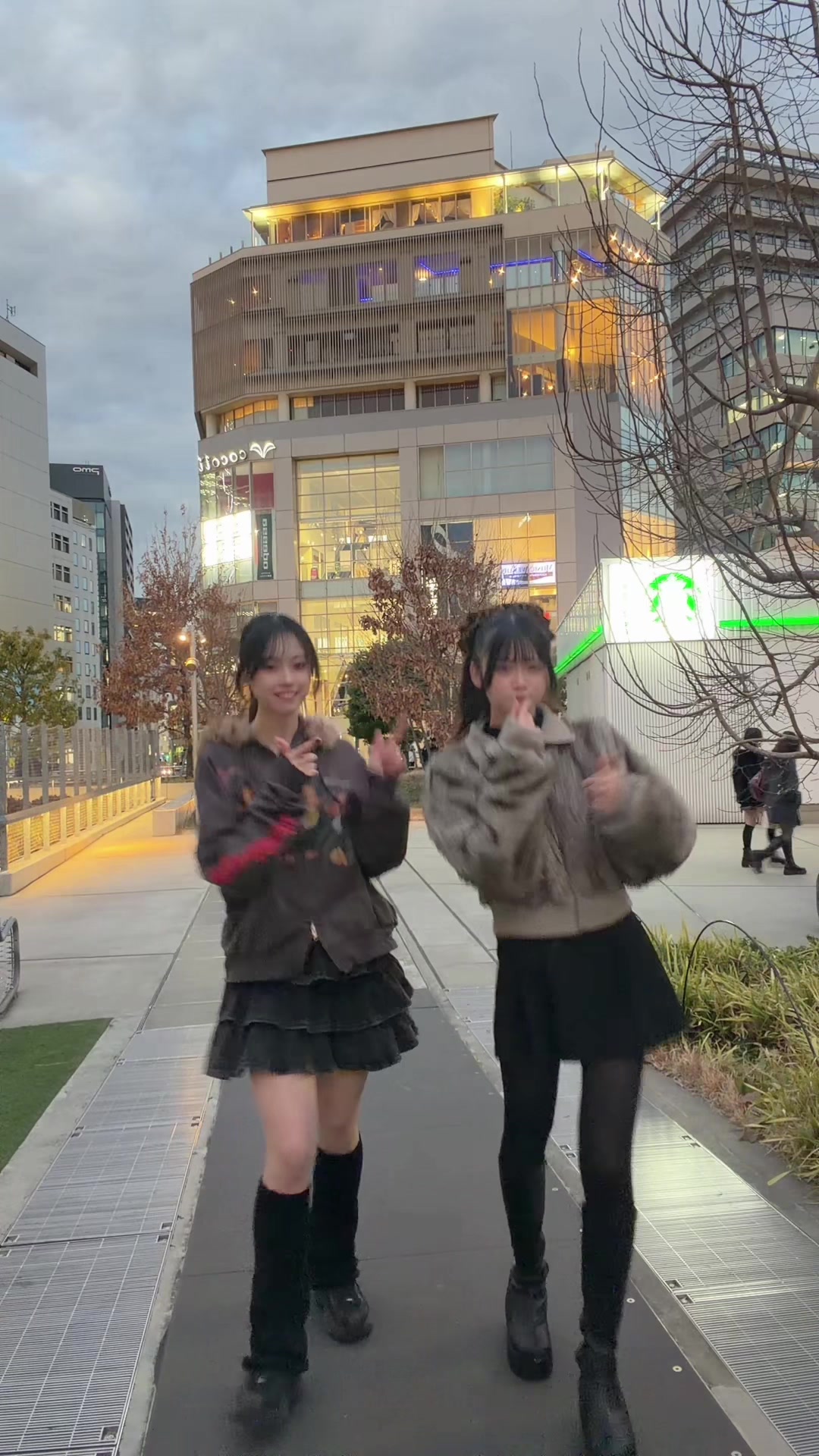 @山川愛理