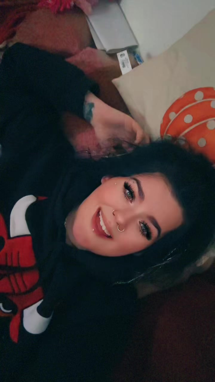 @Dom🦋