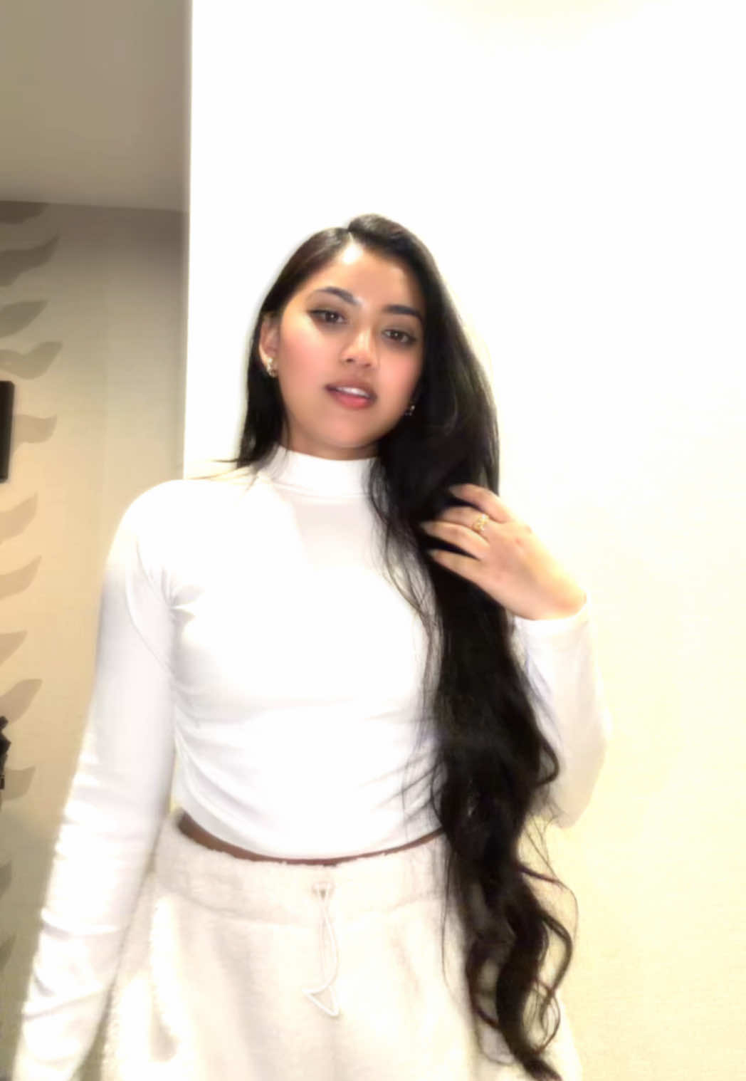 @A S H M A 🧚🏼&zwj;♀️