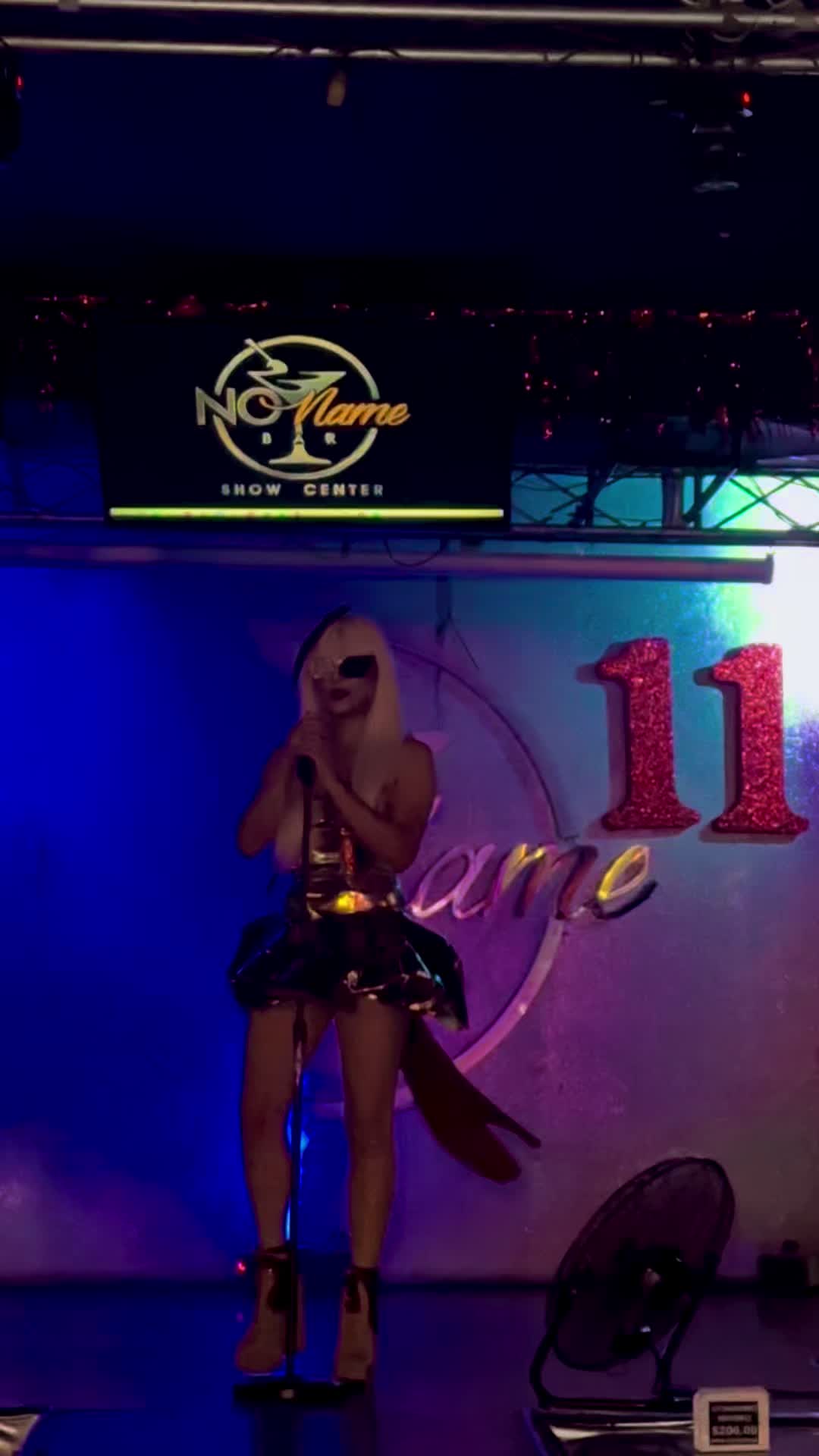 @nonameshowcenterbar