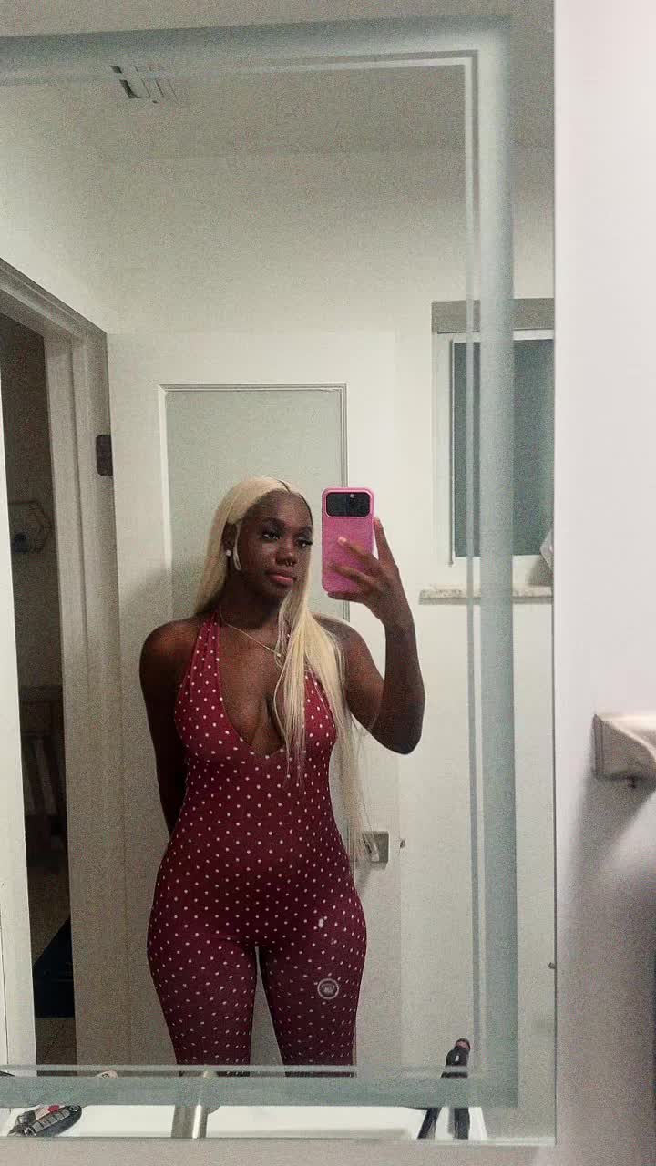 @Mercedesdiorrr