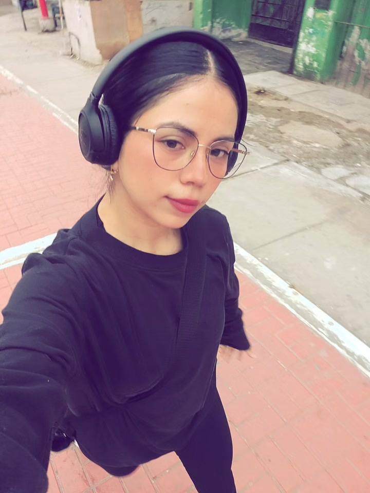 @roz 🩷