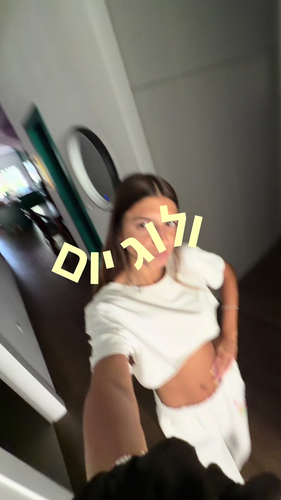 @Ayala_ariel10