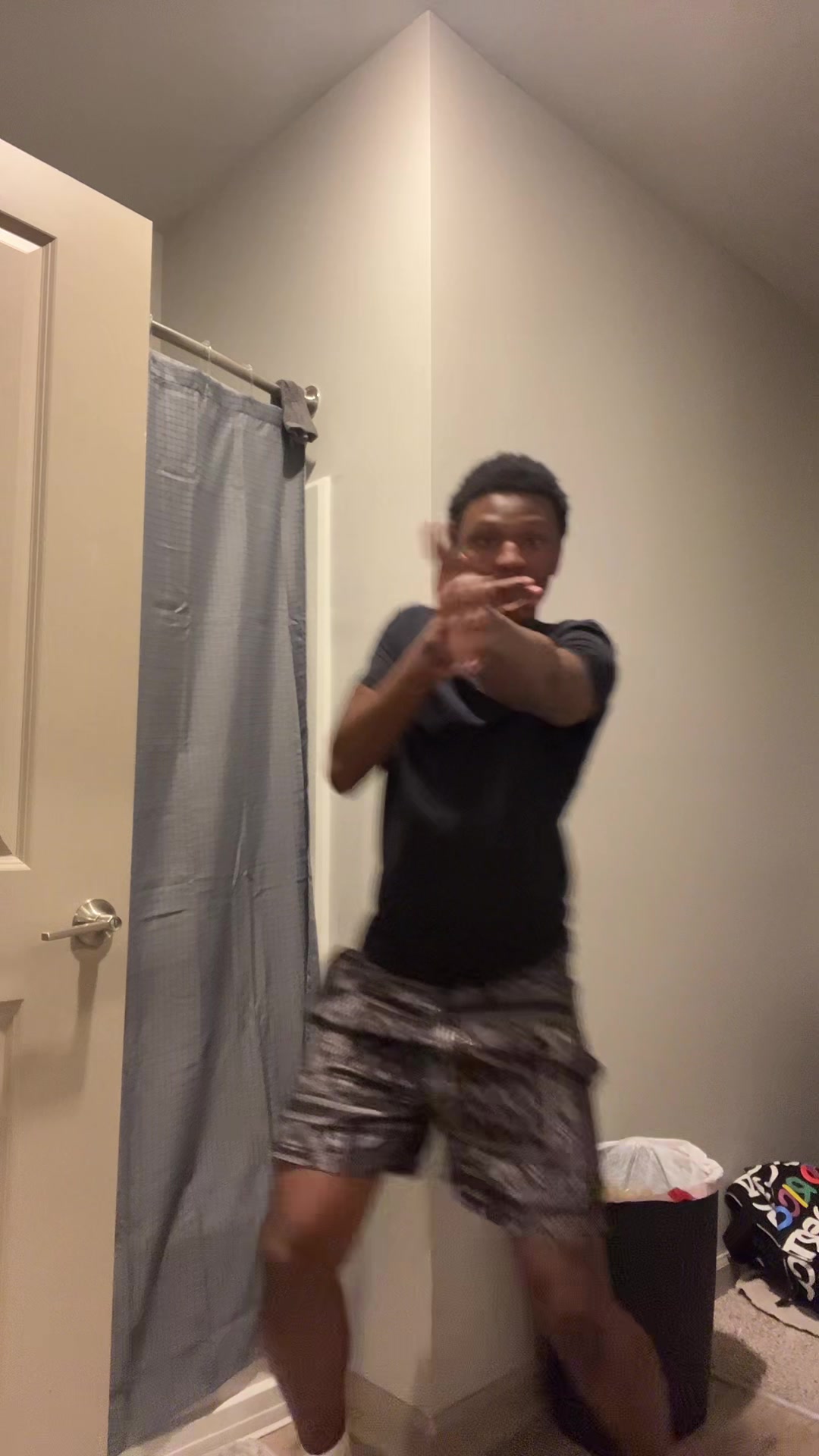 @useruno
