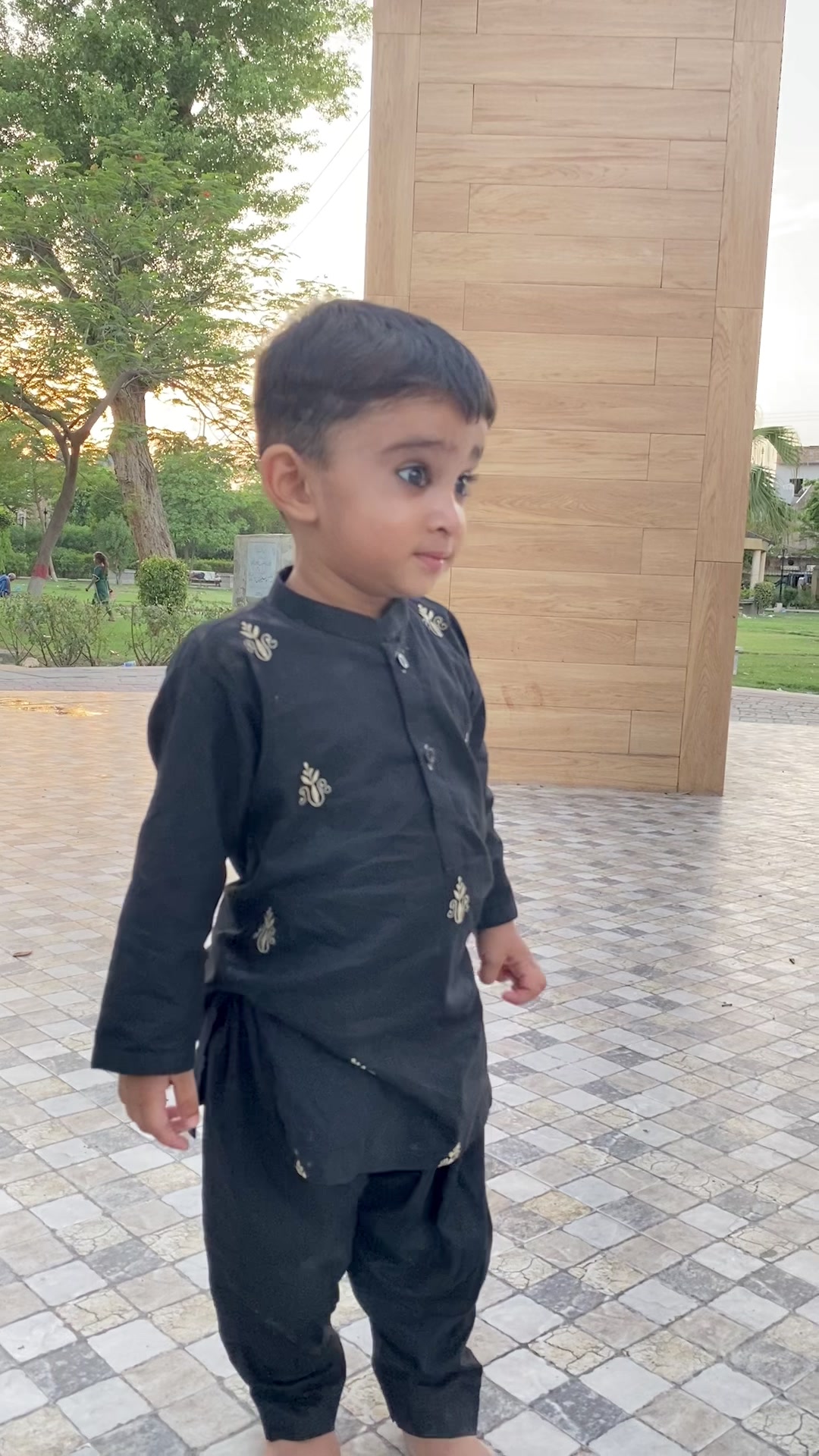 @Naveed abbas 😘