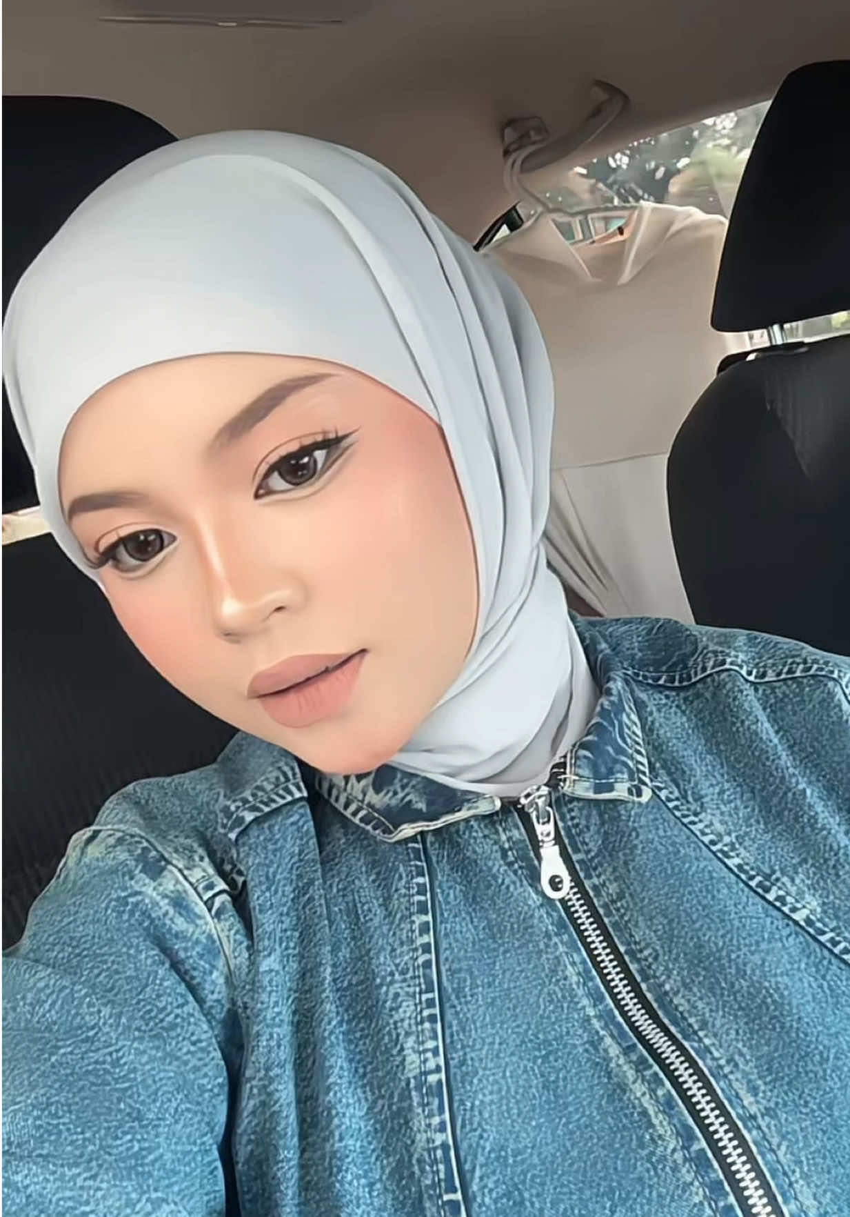 @Adilahzq