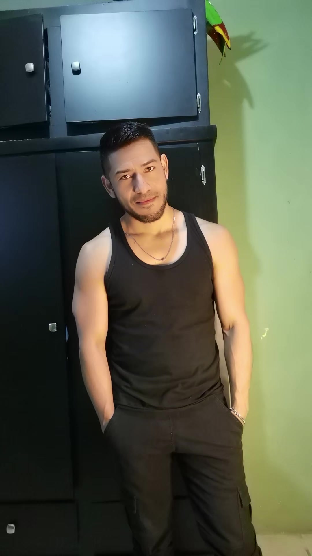 @Gil García