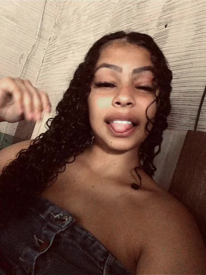 @Sabryna💭