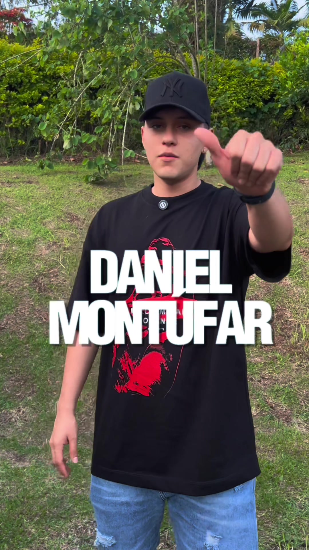 @Daniel Mont&uacute;far