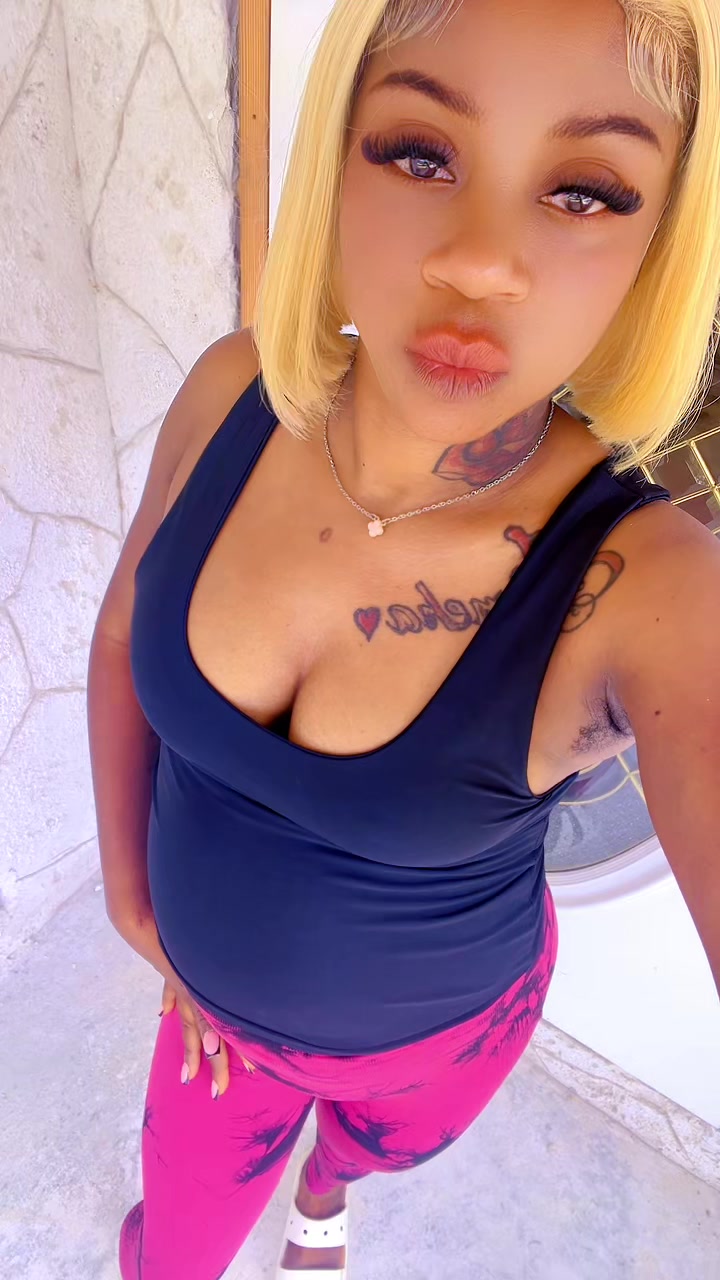 @Nishka strong woman💋❤️🥰✌️