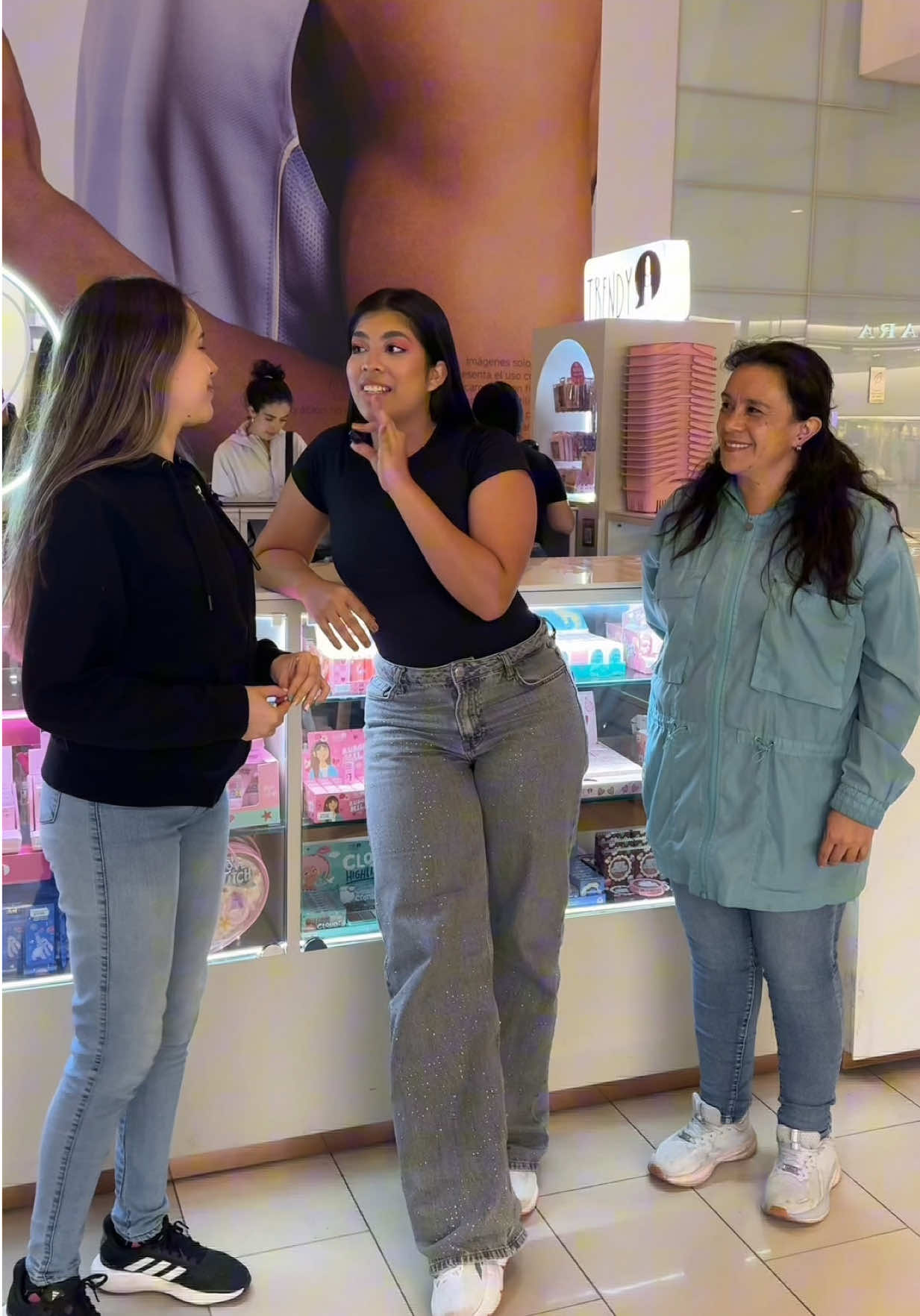 @Trendy Maquillaje