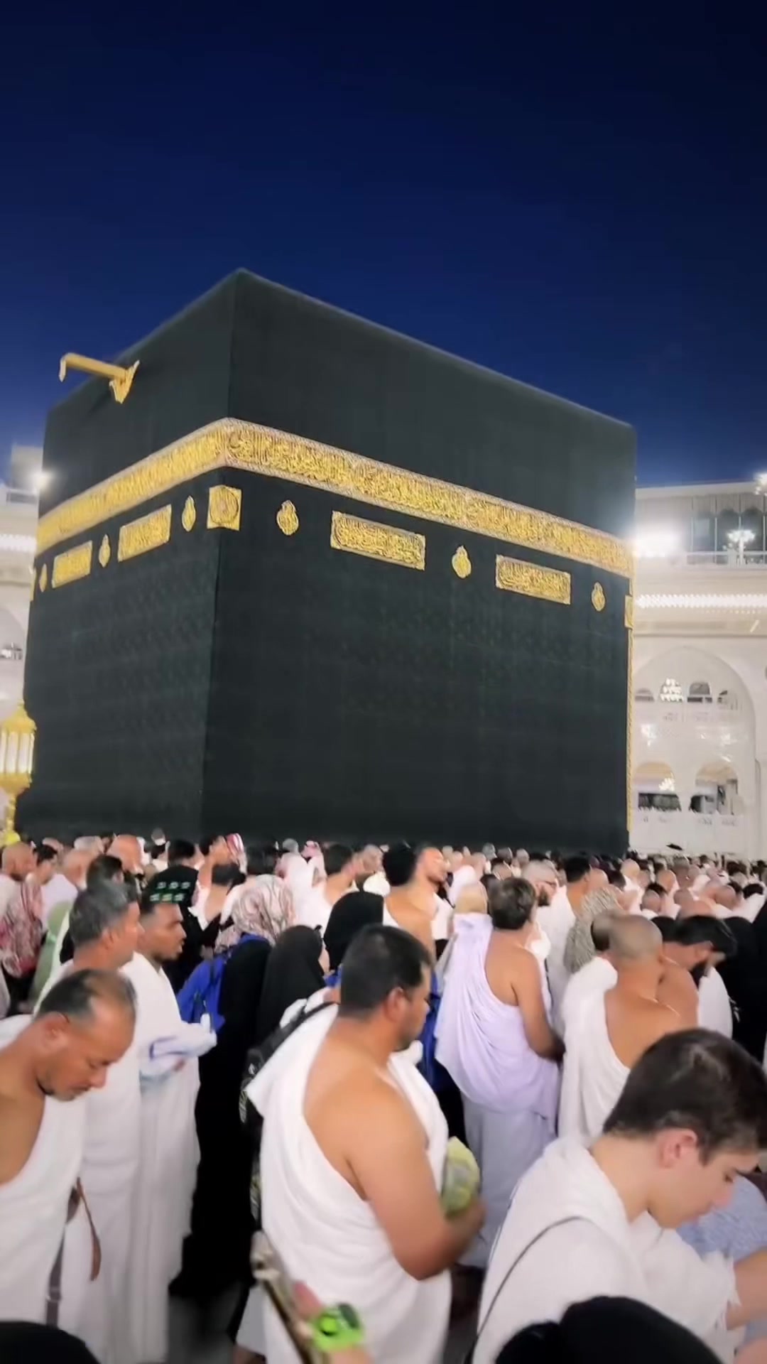 @✨HAYAT KHAN✨