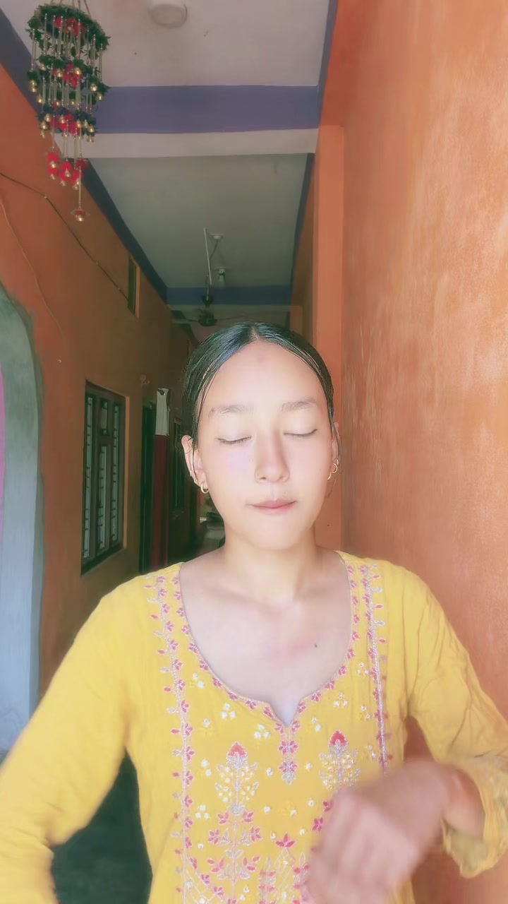 @Parii thakuri 💗🌒