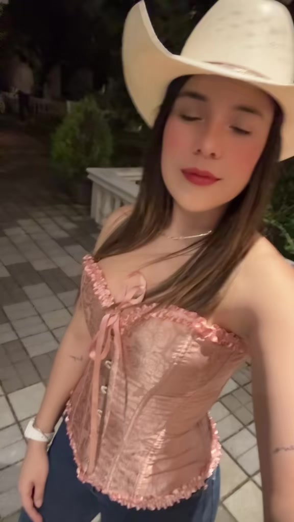 @Gabby Almendarez