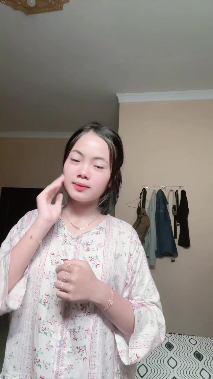 @_ayiiyeee
