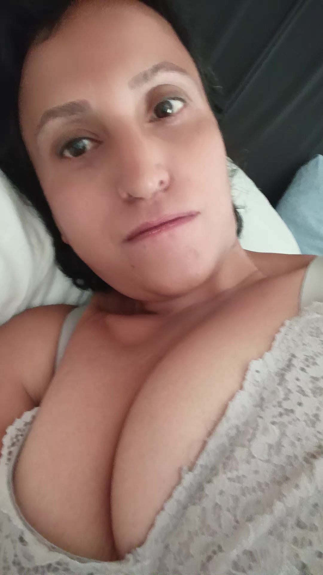 @Ebru ates