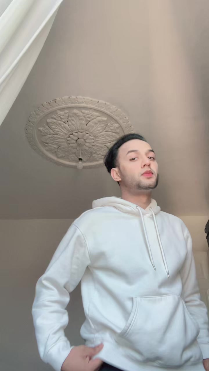 @𝙕𝙖𝙞ن🇬🇧