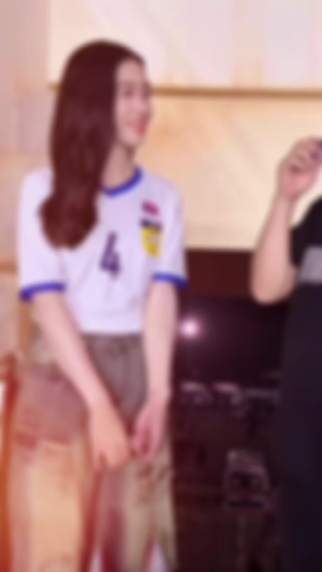 @ເລດີ້ຄອນ🐰