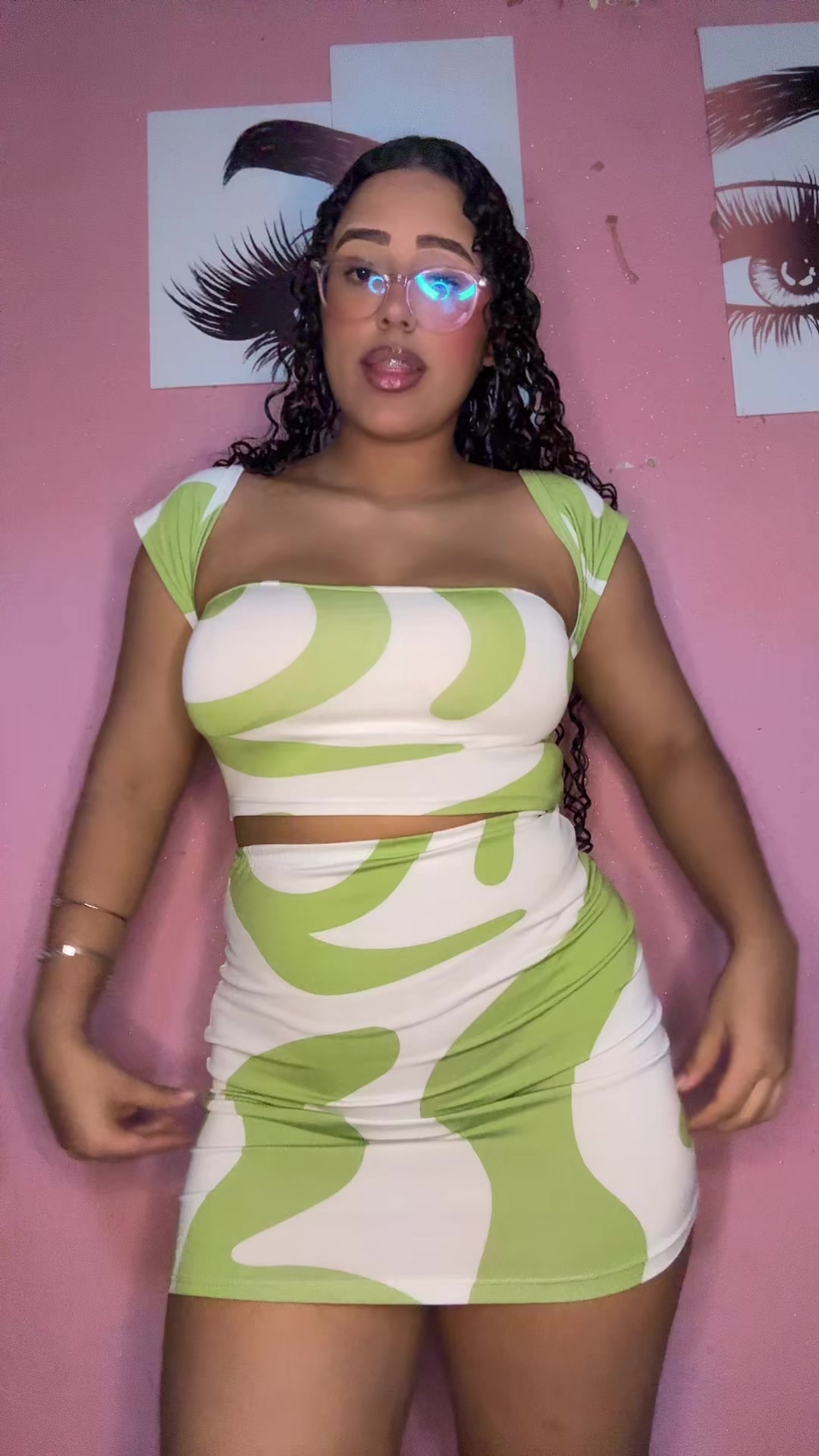 @Raylaine_