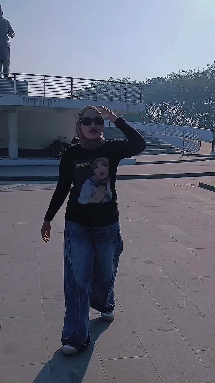 @Midutt