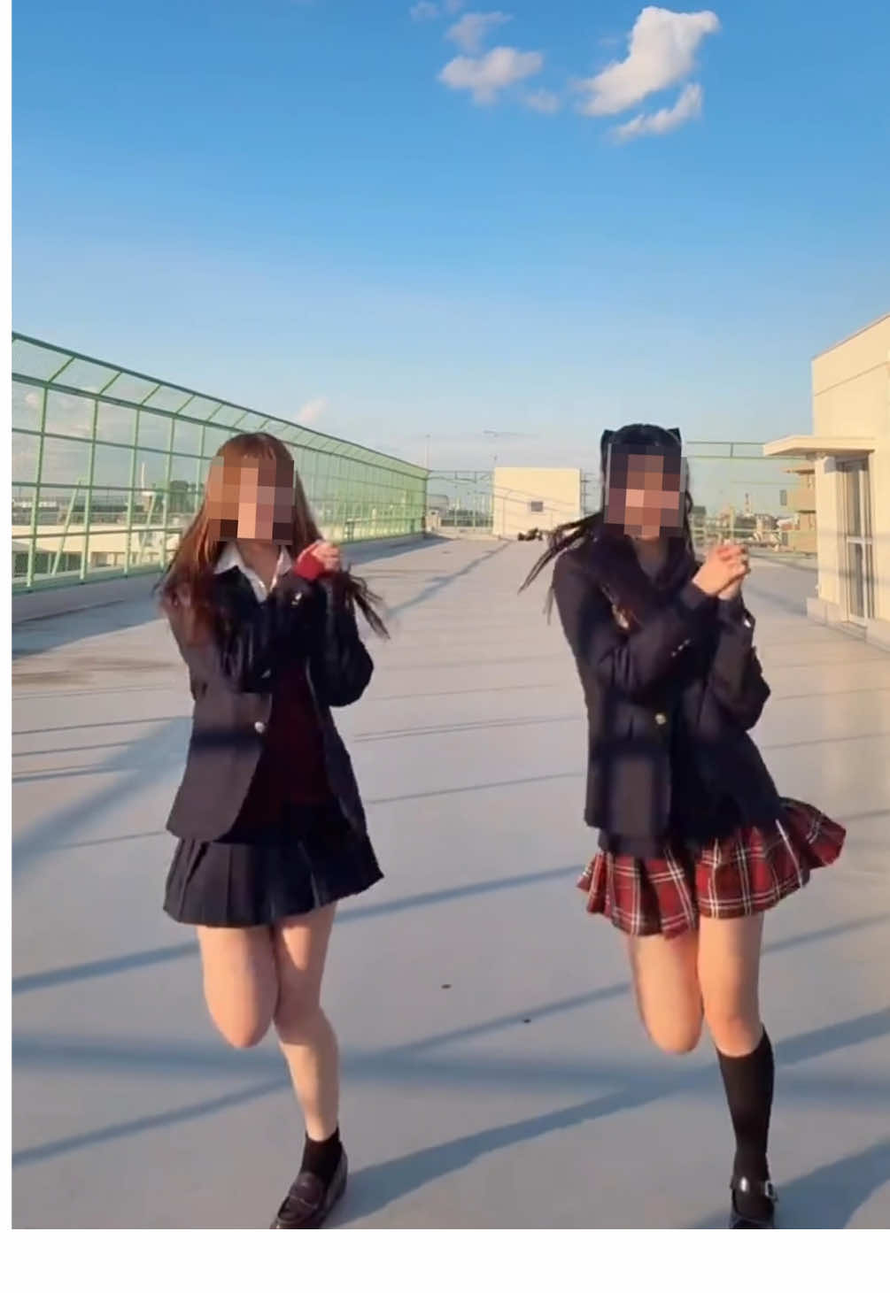 @実南