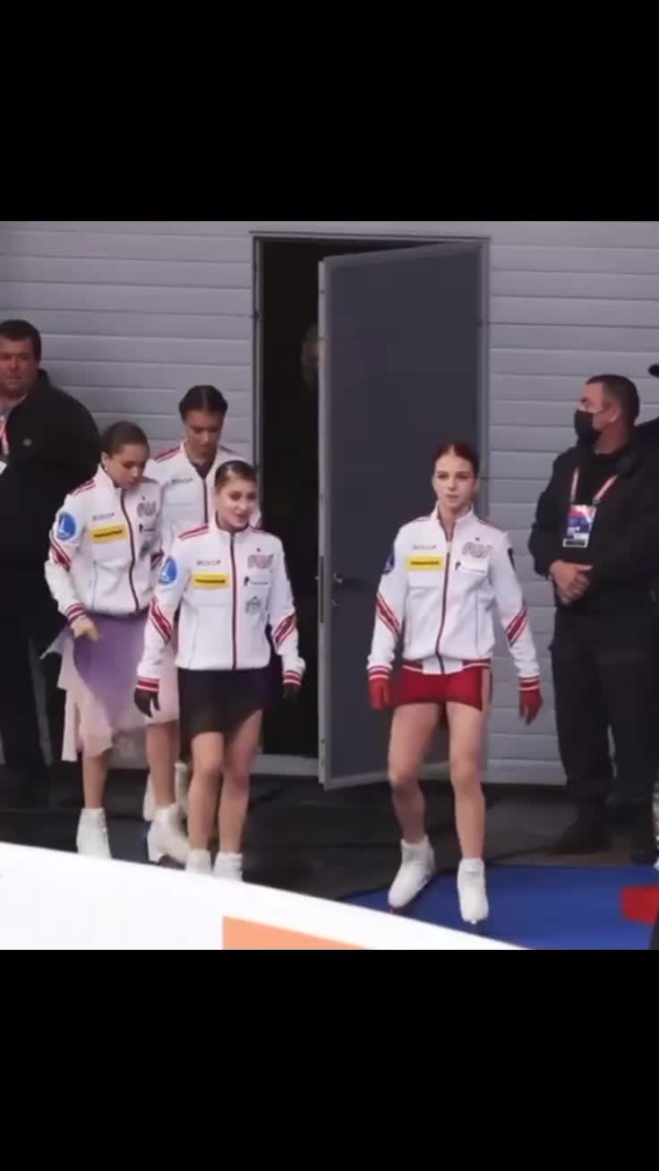 @эли⛸️💕